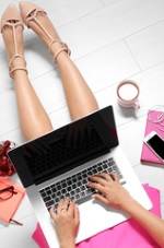 girl sitting with laptop